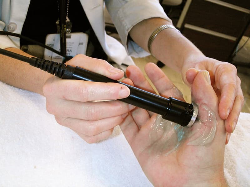 Why aren’t health practitioners registered to use ultrasound?