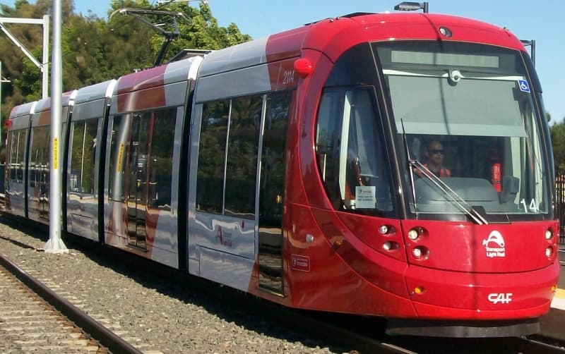 Old trees lost to new light rail