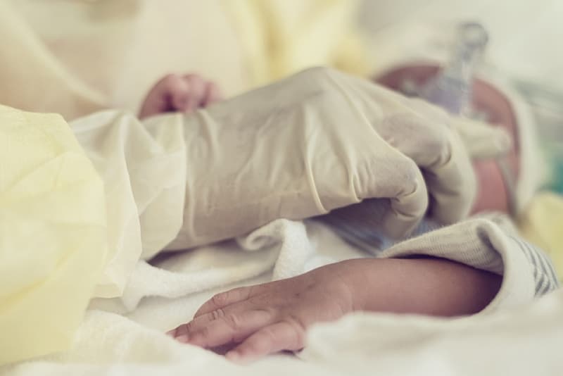 Should naturopaths be regulated in Australia?