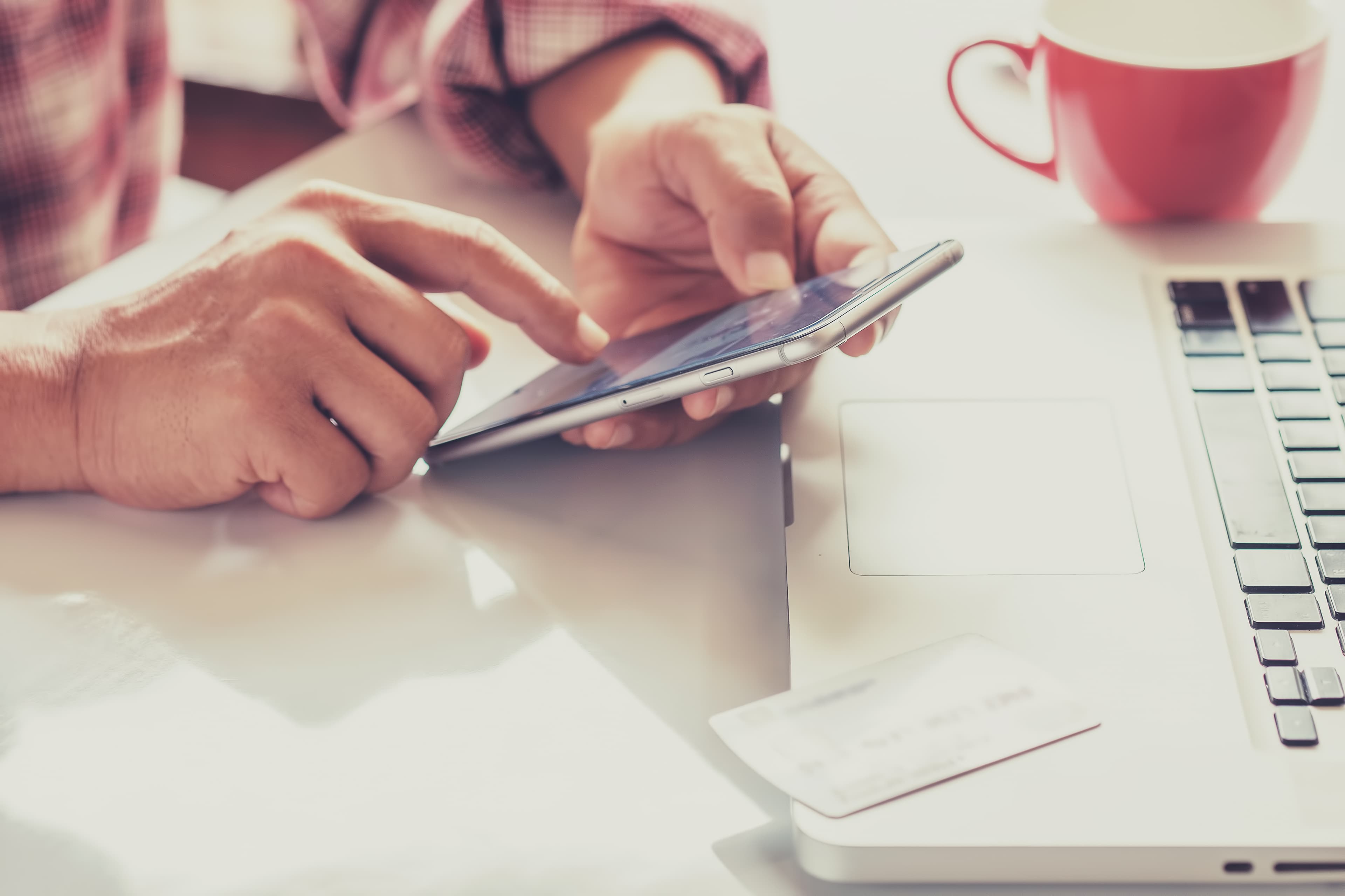 Bad Cookies: Apps and Sites that share your information