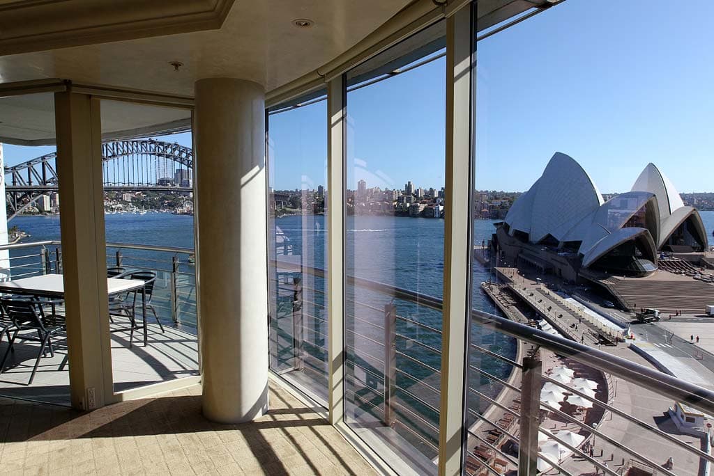 Real Estate Agent Advises First Home Buyers