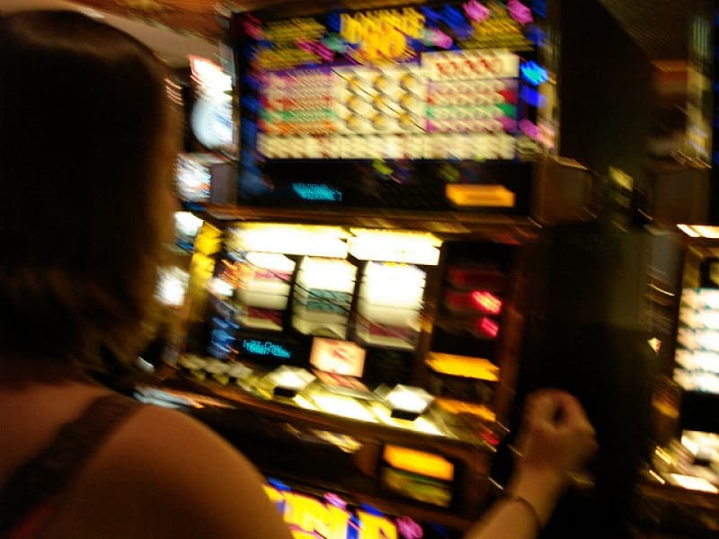 Poker machines linked to domestic violence