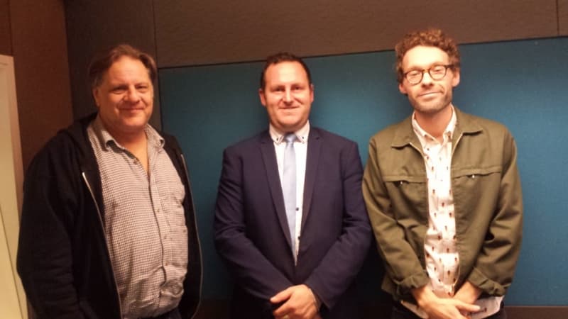 Take a Minute With Your Money