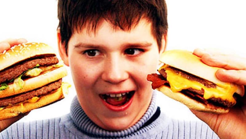 Burger Boi vs Pub Life Kitchen