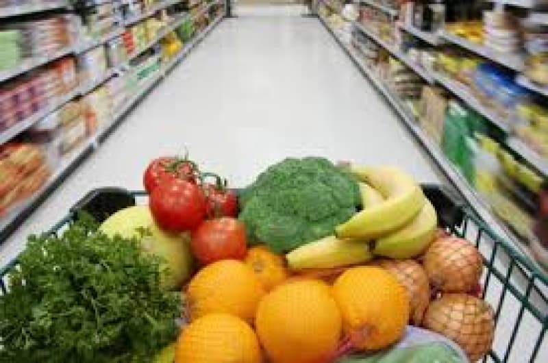 Accessible food & essential groceries for low earners