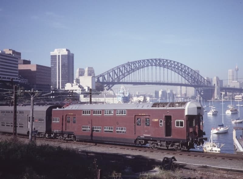 Dictionary of Sydney: Trains