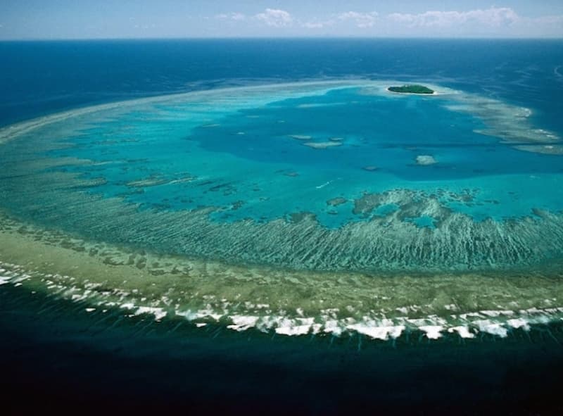 Australia’ s largest coal mine at the Great Barrier Reef?