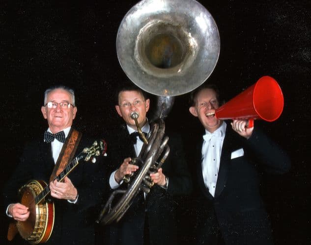 Greg Poppleton, Australia’s most authentic 20’s and 30’s singer!