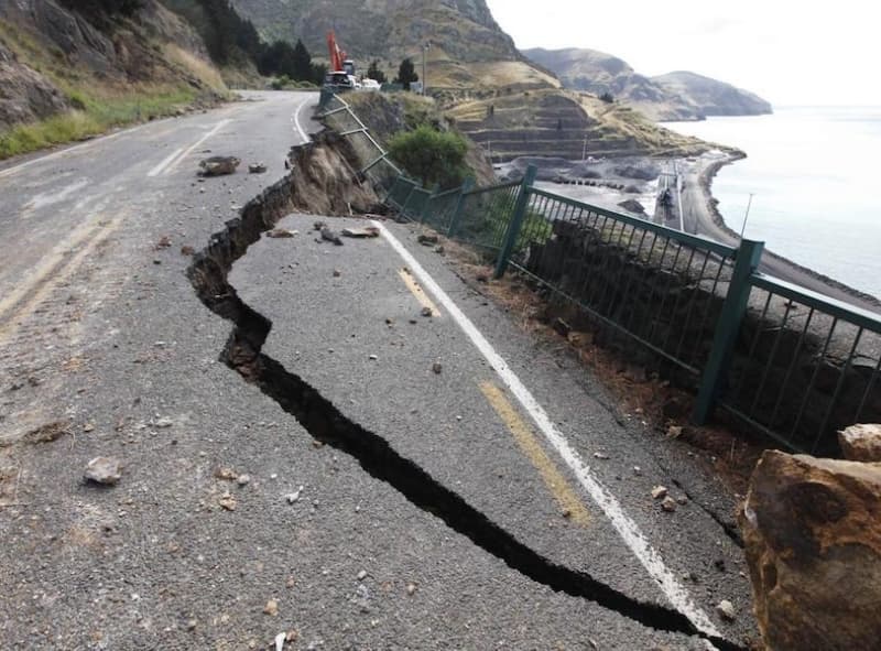 Why is New Zealand an earthquake hotspot?