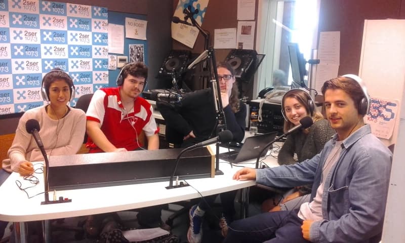 Should Derryn Hinch name convicted paedophiles using his parliamentary privilege?