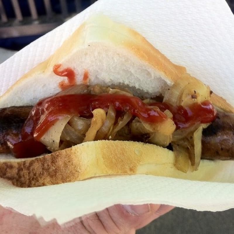 How to democracy sausage on election day