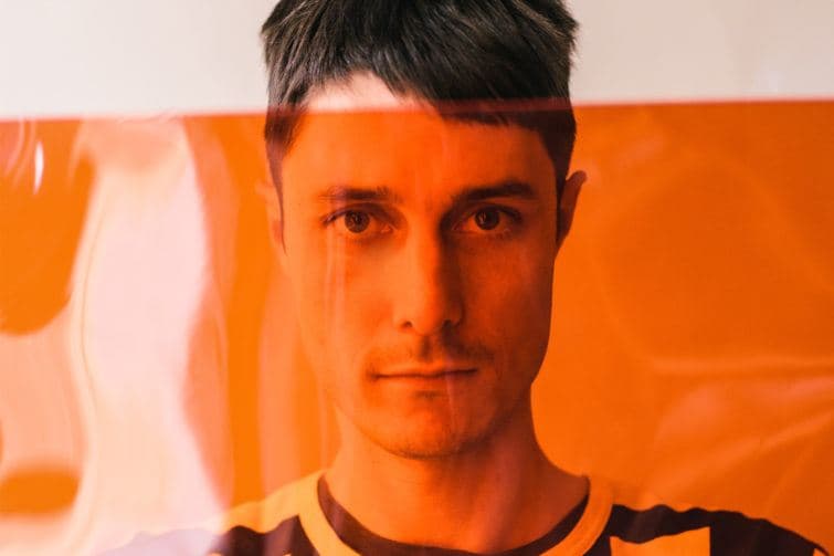 Call Super: Tingling techno tones