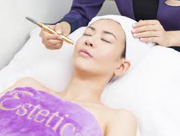 Bad Beauty Botches: The Raids Into Australia’s Back Alley Beauty Houses