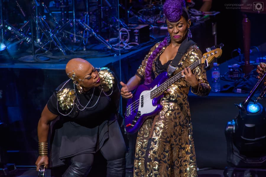 Stunning photos from the Nothing Compares 2 Prince performance