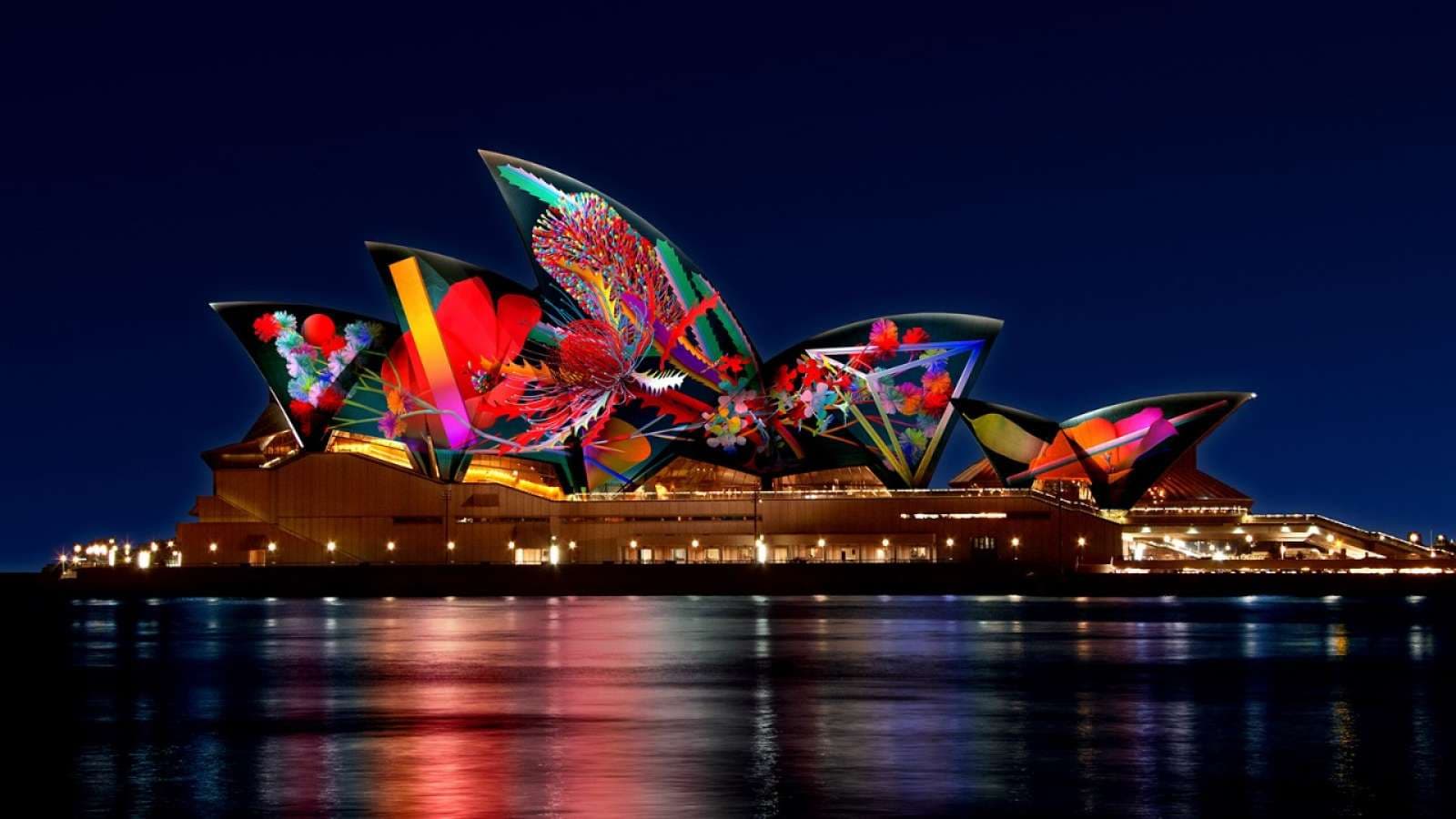 Vivid 2018 Opera House Sails Artist: Jonathan Zawada