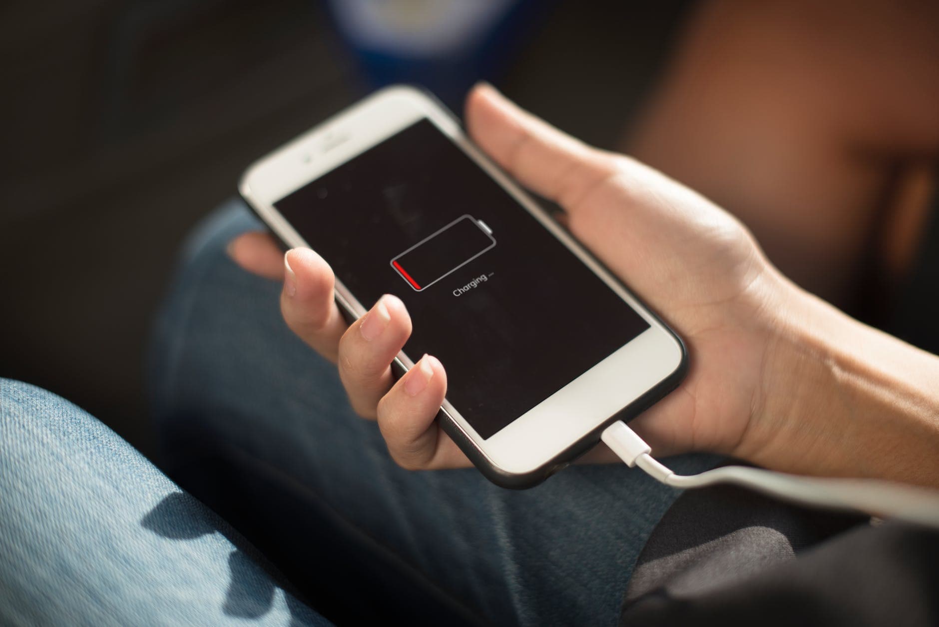 World First Super-Battery Could Charge Your Phone Instantly