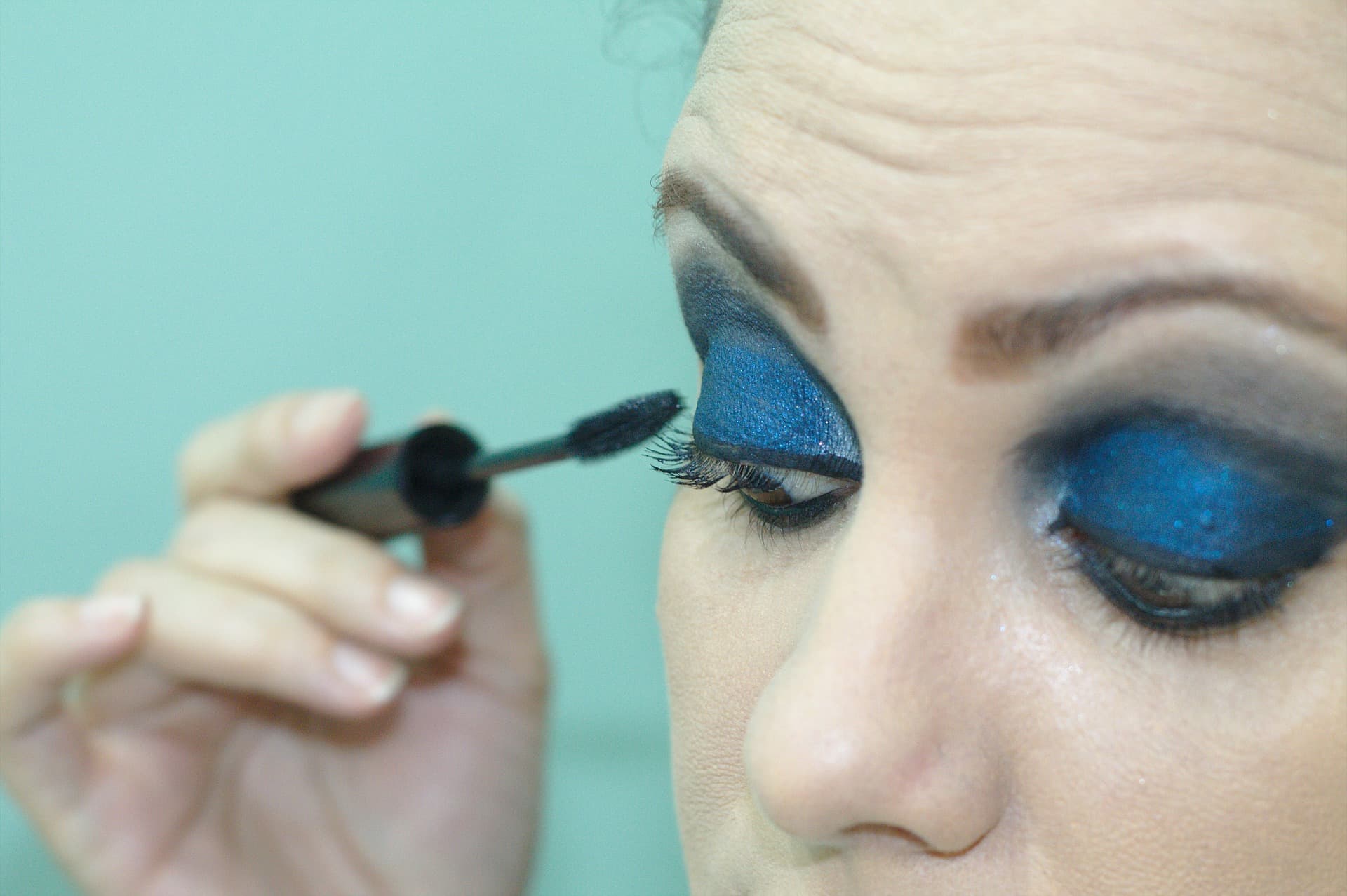 State Government Issues Health Warning Over Tainted Eyeliner