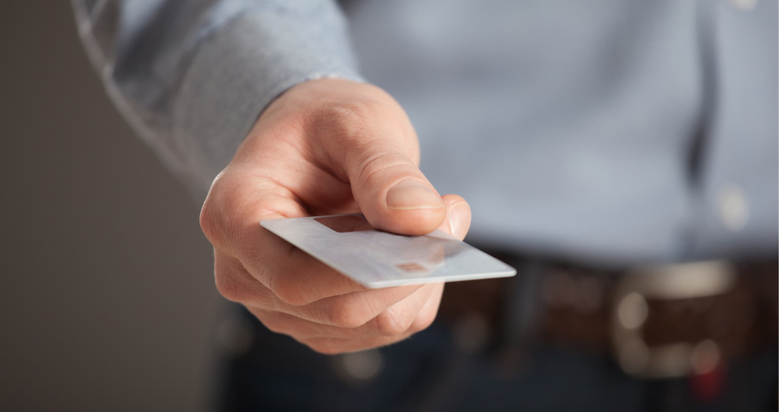 Cashless welfare cards to go ahead in WA, SA despite negative reports