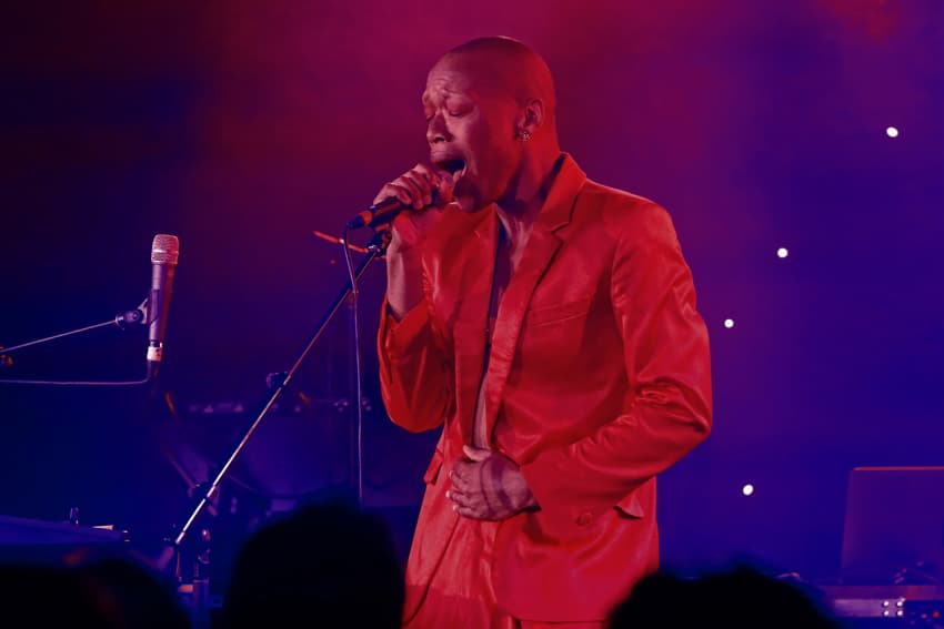 NAKHANE Reviewed :: Spiegletent Jan 2019