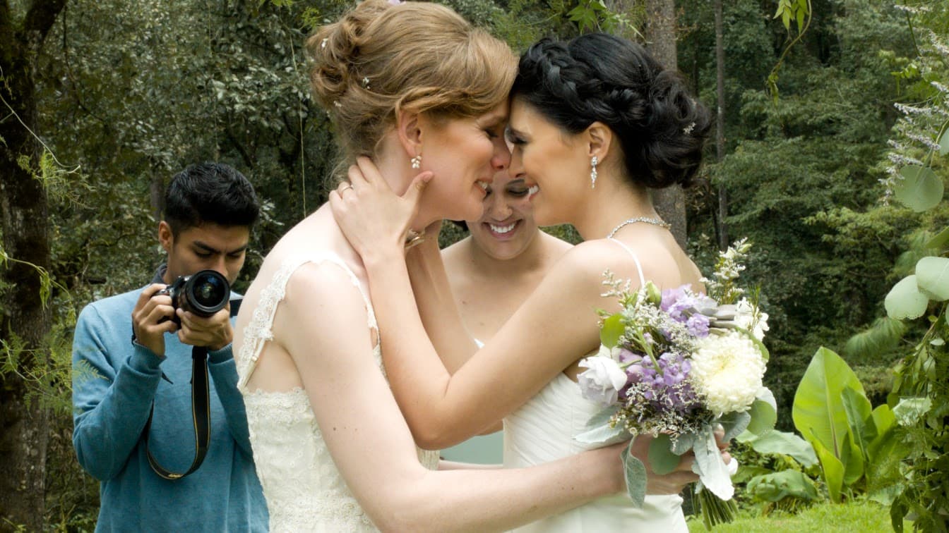 I AM NO BIRD – 4 Brides. 4 Countries. 1 Big Day.