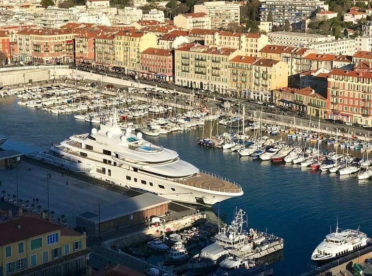 Superyachts – life aboard a gin palace