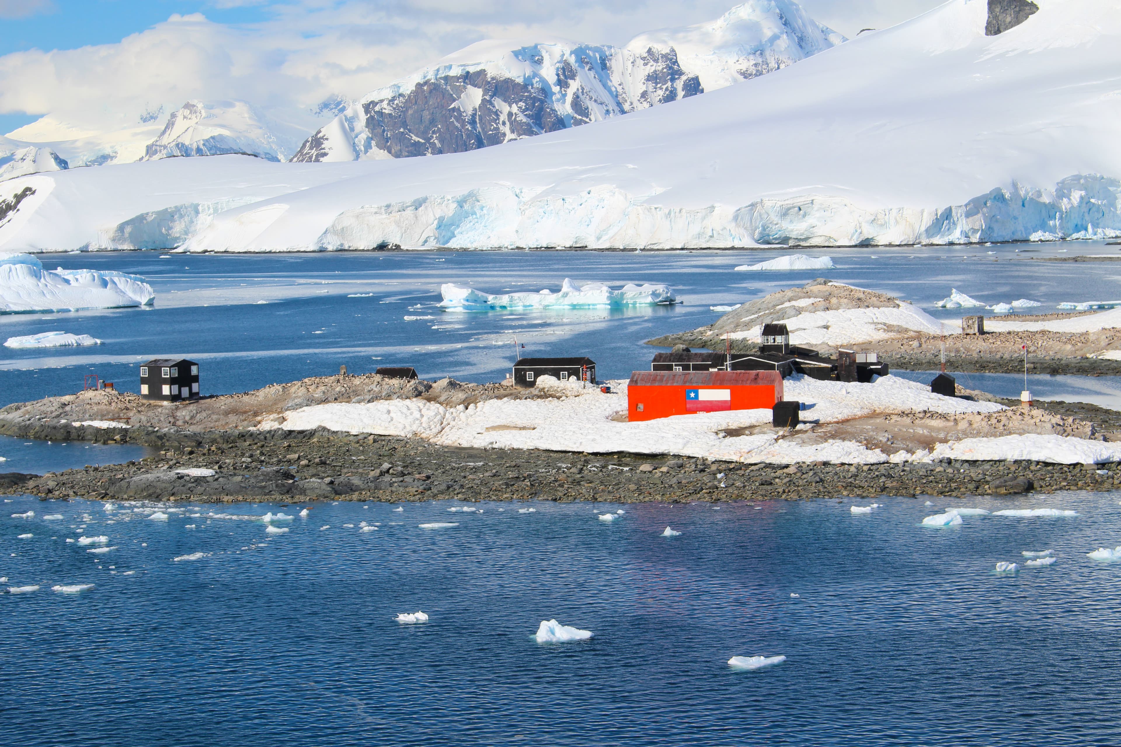 Young Hobart Scientist Returns from Antarctic Expedition