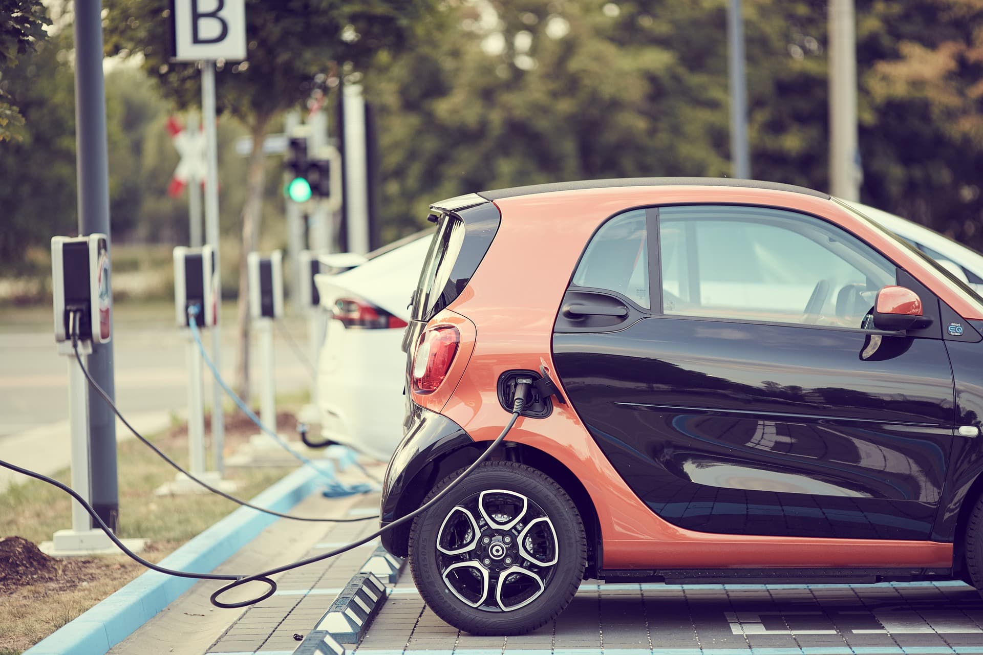 Electric Vehicle Charging Research Accelerates