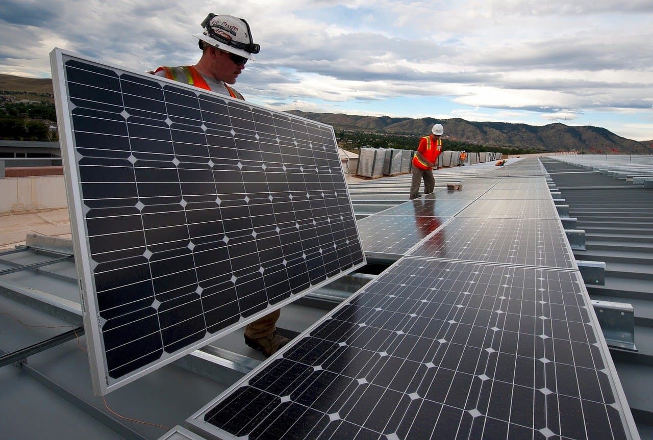 Best Ways For Businesses To Go Solar