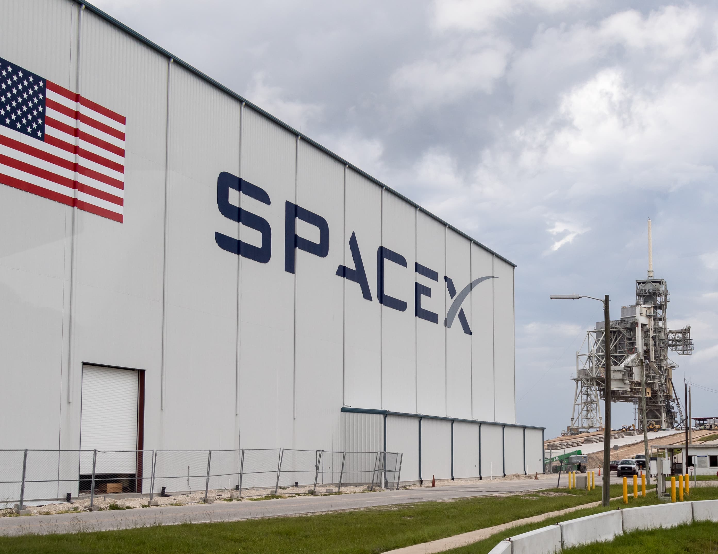 SpaceX Mission Touches Back Down