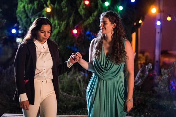 Movie Review: Ellie & Abbie (& Ellie’s Dead Aunt)