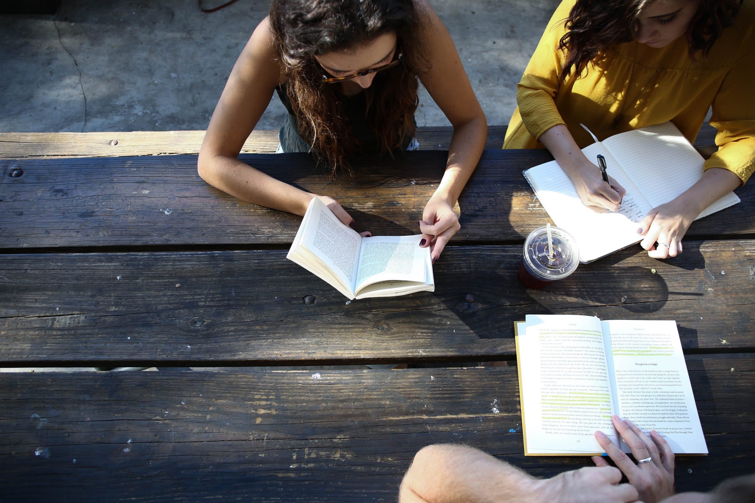 Up to 80% of university students don’t complete their required readings. Here’s why.