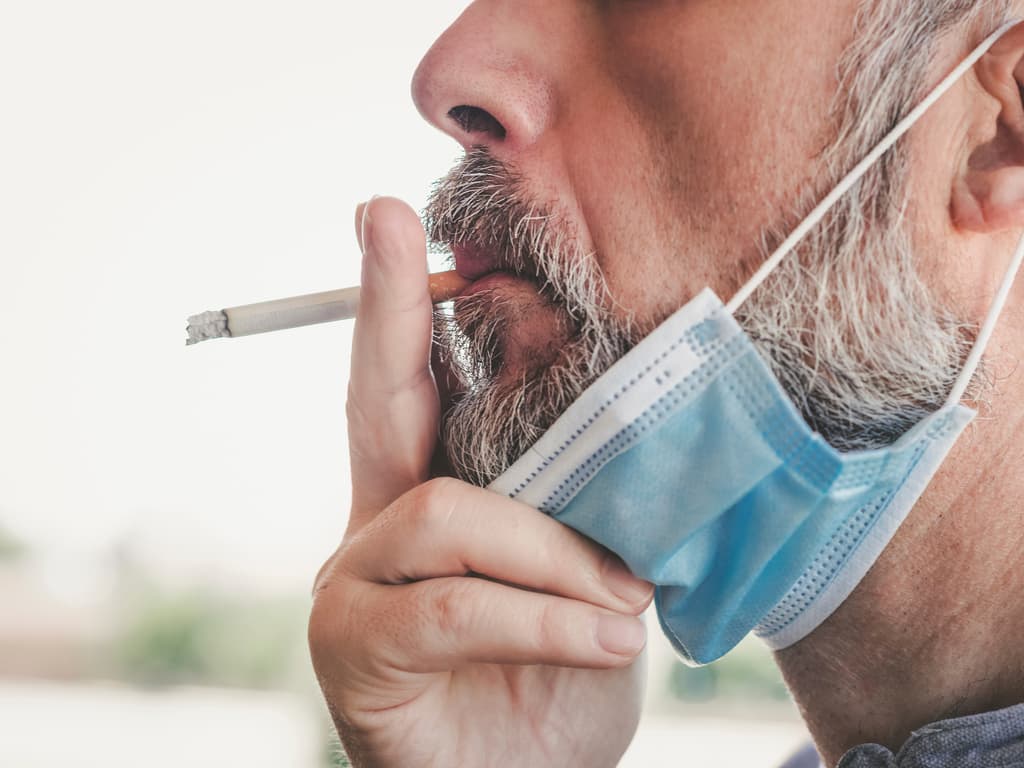 Covid-19 posing extra risks for smokers