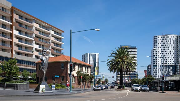 Growing Pains of the New Airport Suburb – Austral