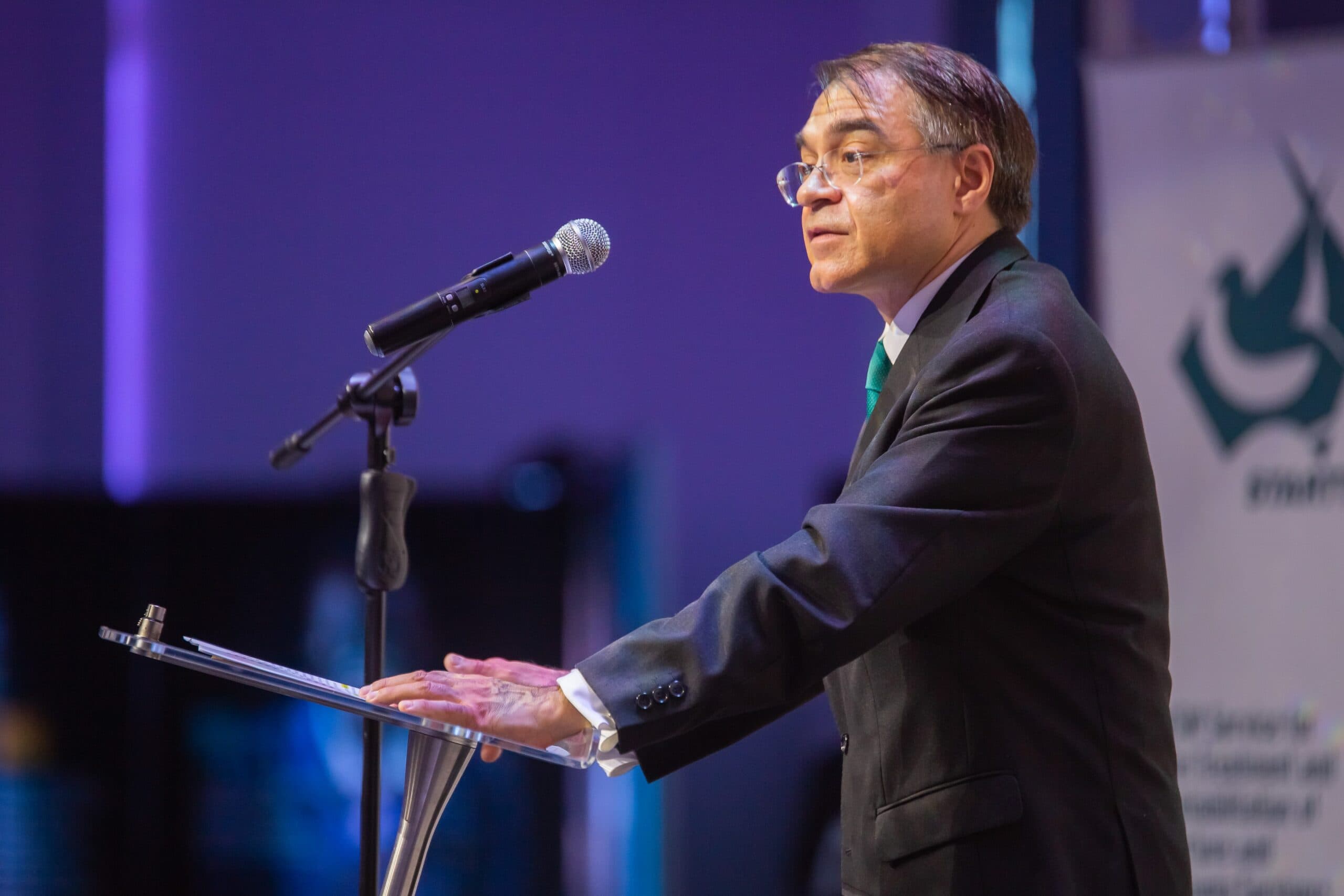 New multilingual phone service helps ‘Witness to War’