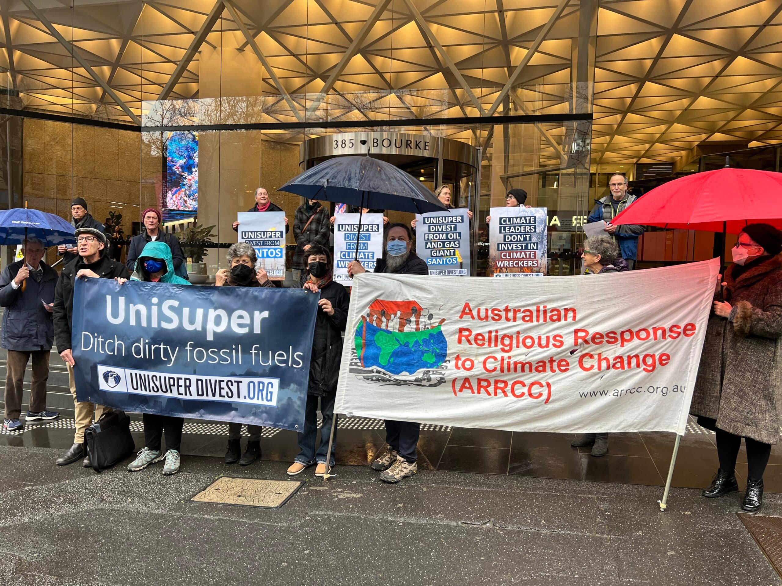 UniSuper members demands divesting in fossil fuels