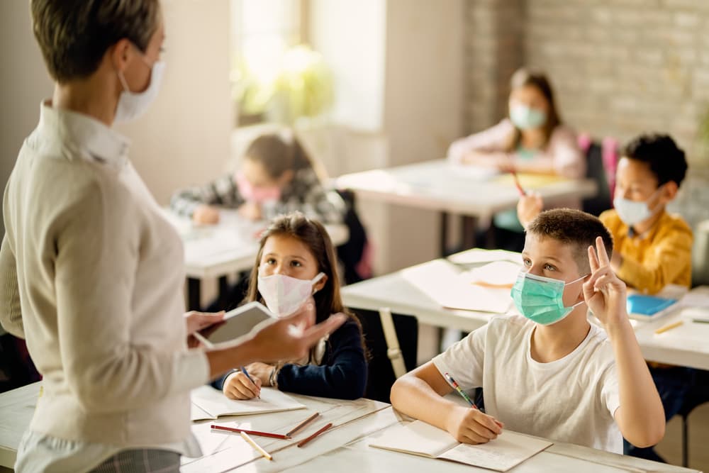 Unvaccinated Teachers Threatened With Pay Cuts