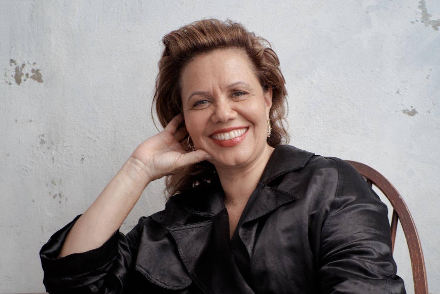 Yvonne Weldon on 2SER Breakfast – Do we really need a Queen Elizabeth II Place?