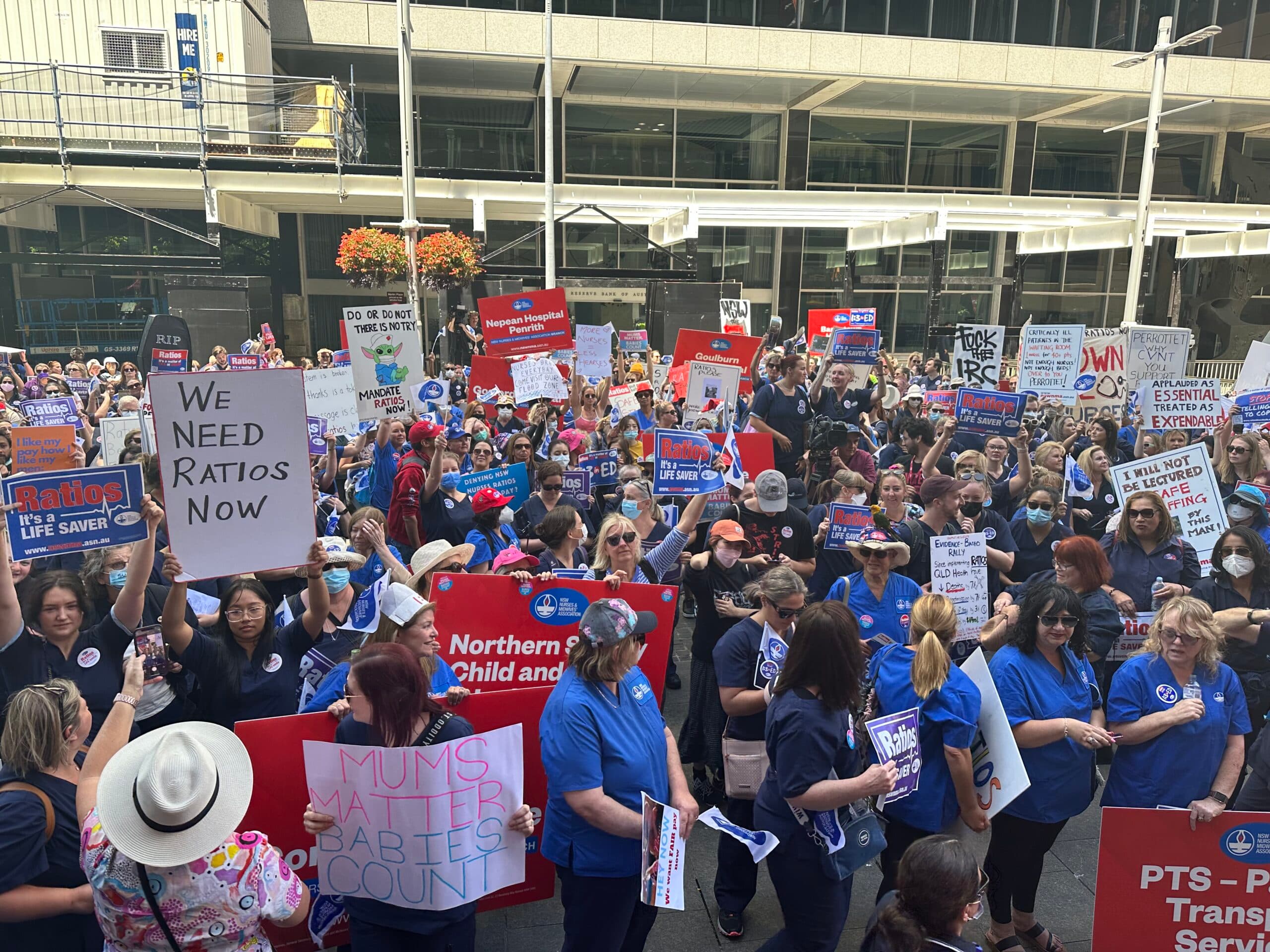 NSW nurses hold fourth strike in push for better conditions