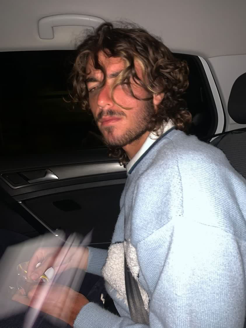 Self taught guitarist Kyz3en first song after only two years of playing