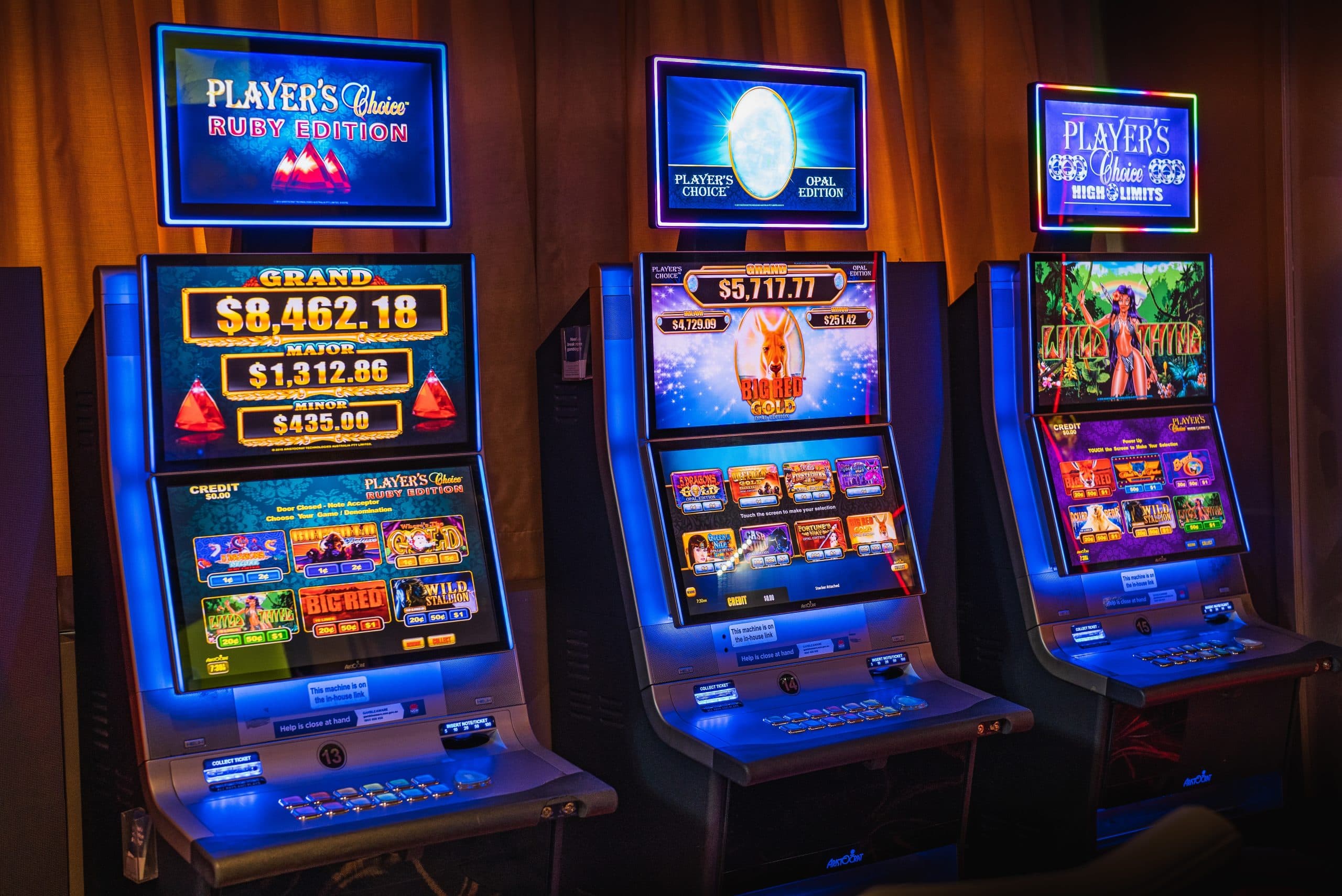How will cashless gaming cards in NSW work?