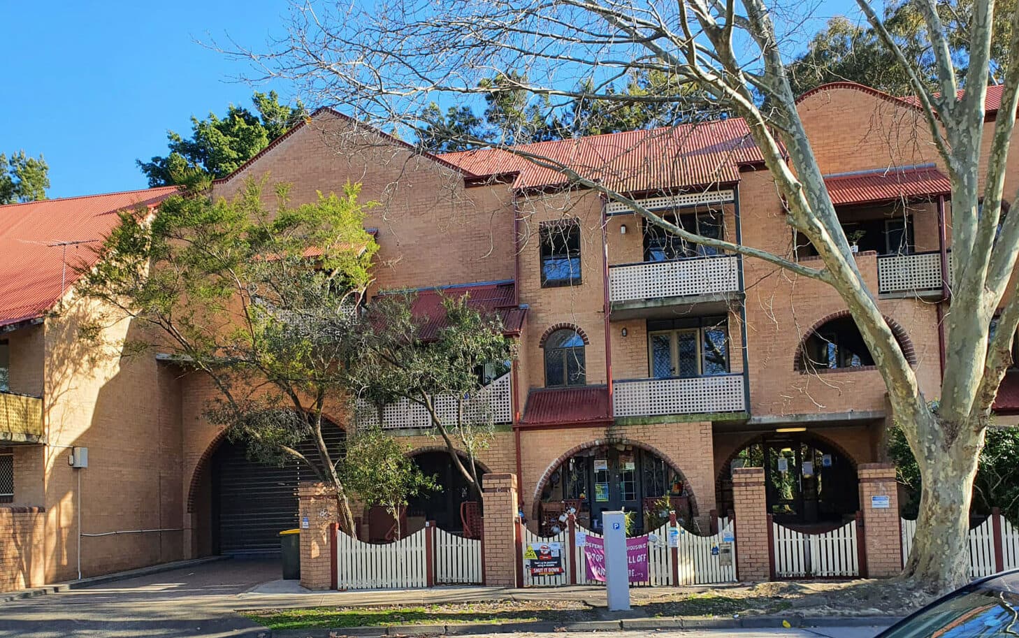 Chris Minns and Daniel Andrews forcing people out of public housing