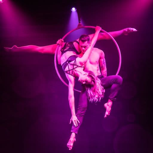 Blane de Blance Encore. Duo aerial artists.