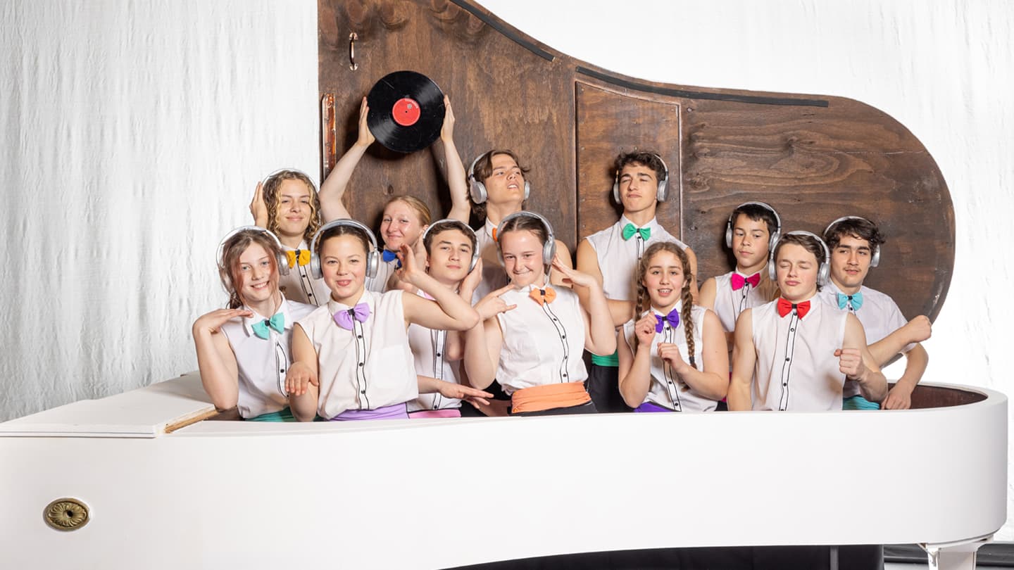 The Flying Fruit Fly Circus Presents: Tempo