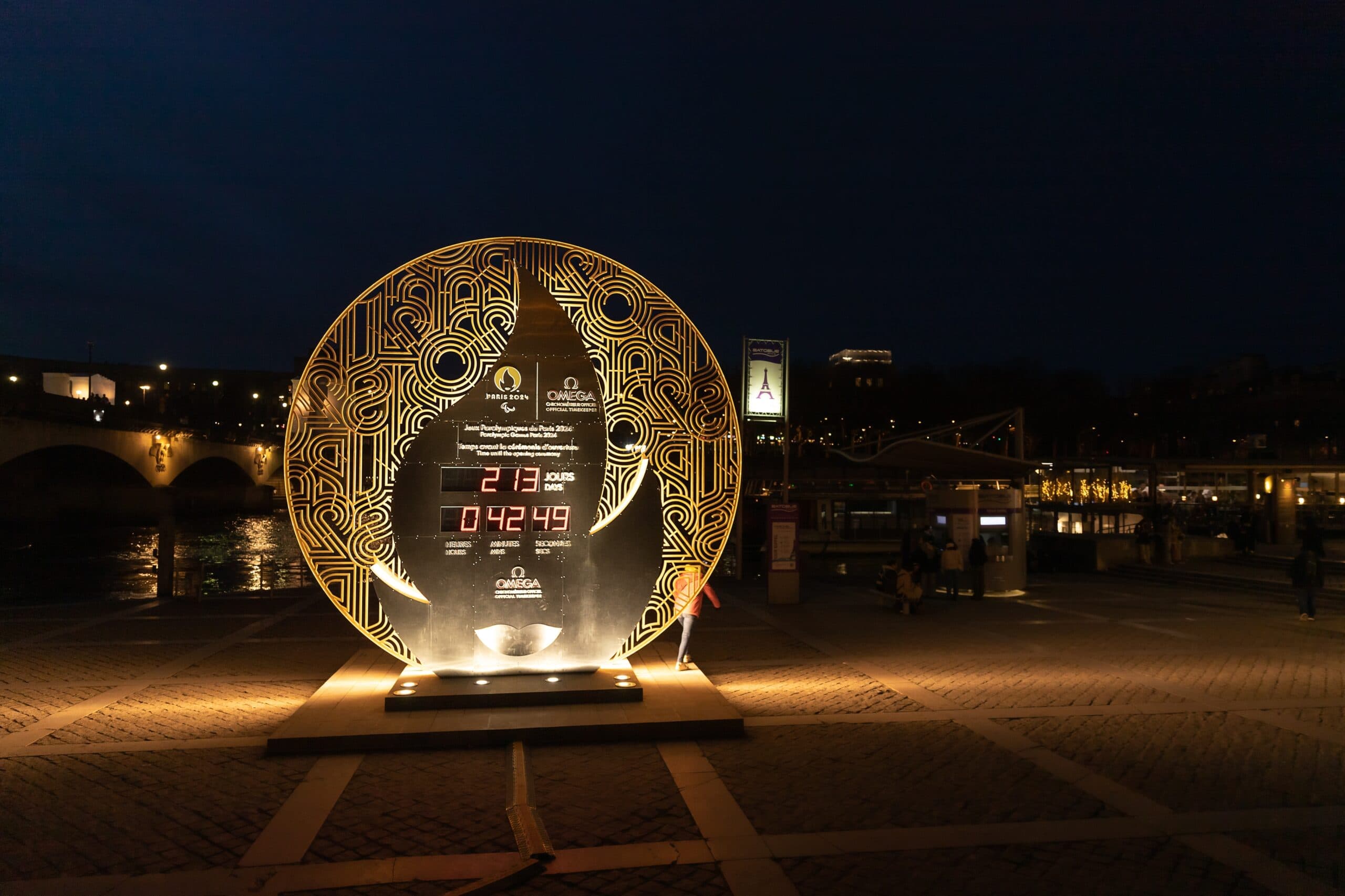 Olympic Athletes to swim in the Smelly Seine