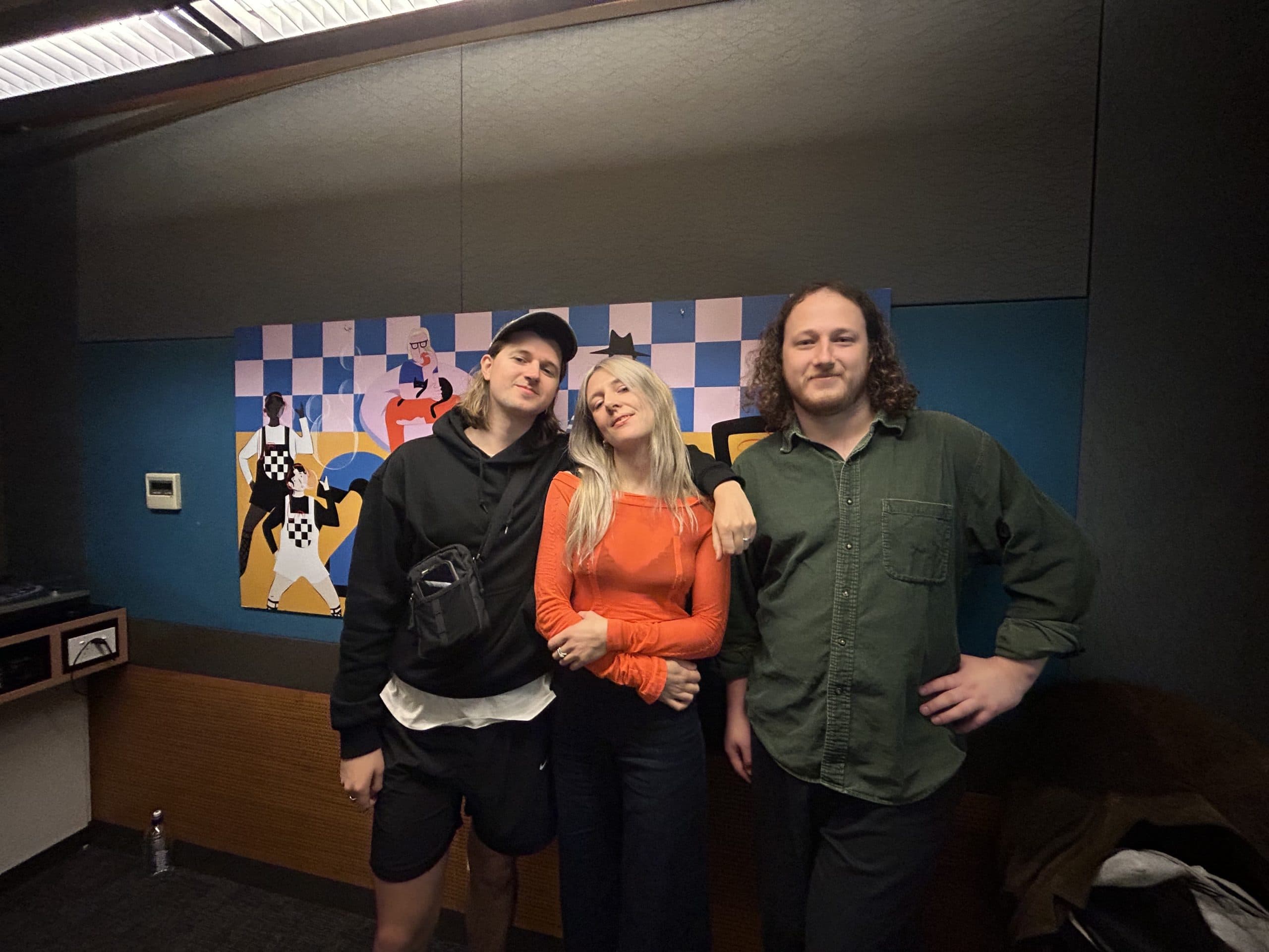 Oceans & Mayzie Perform Live on NewFangled