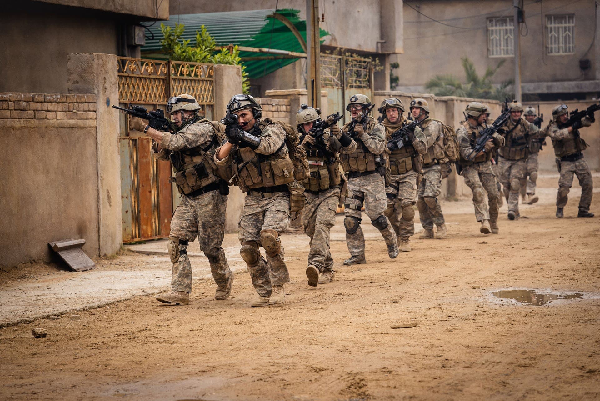 Waynes 4 x 2 – 01 May 2025: Warfare, Thee Black Boltz and More!