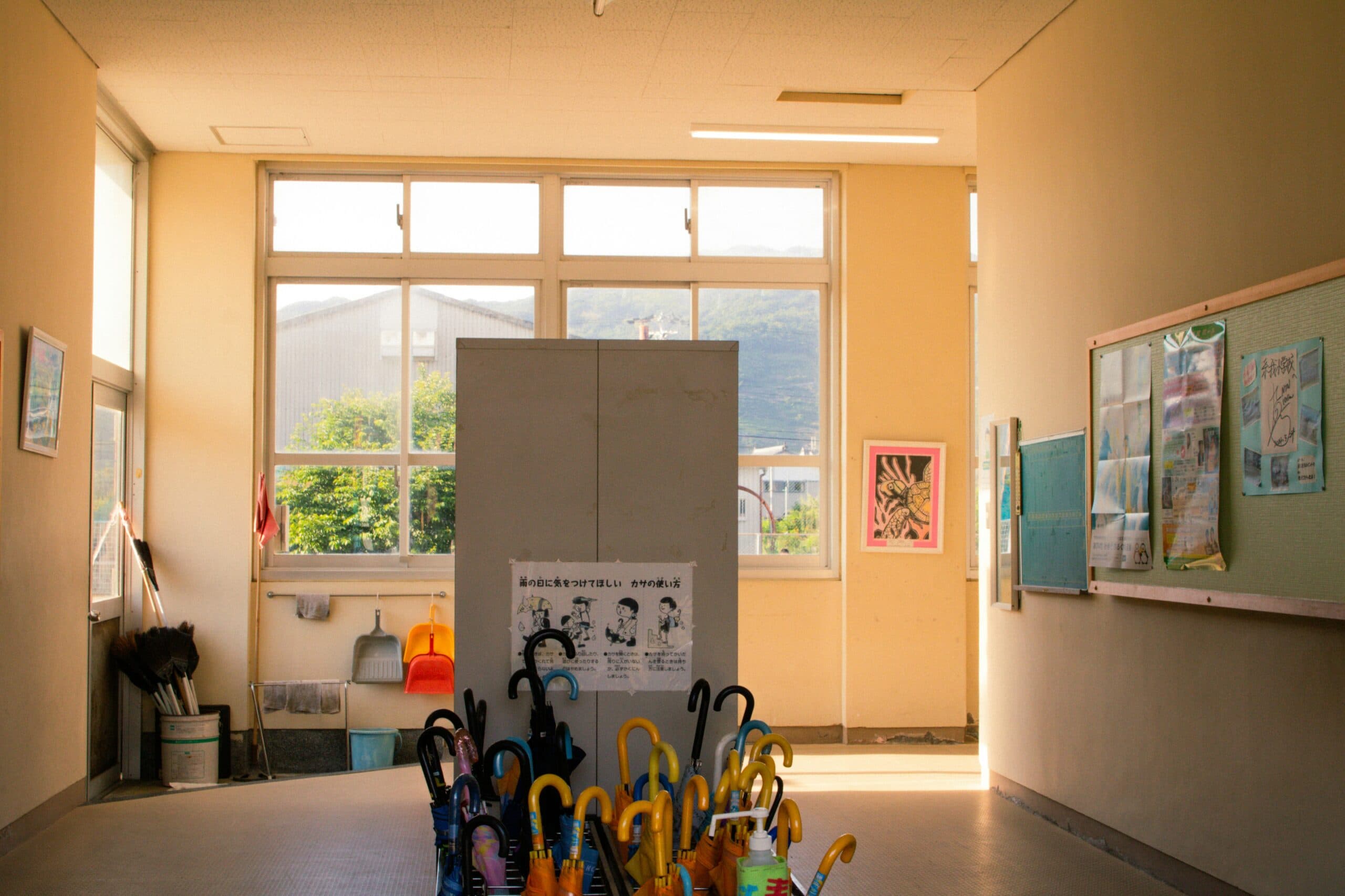 Calls for federal government to prioritise safety over cost in early childhood education