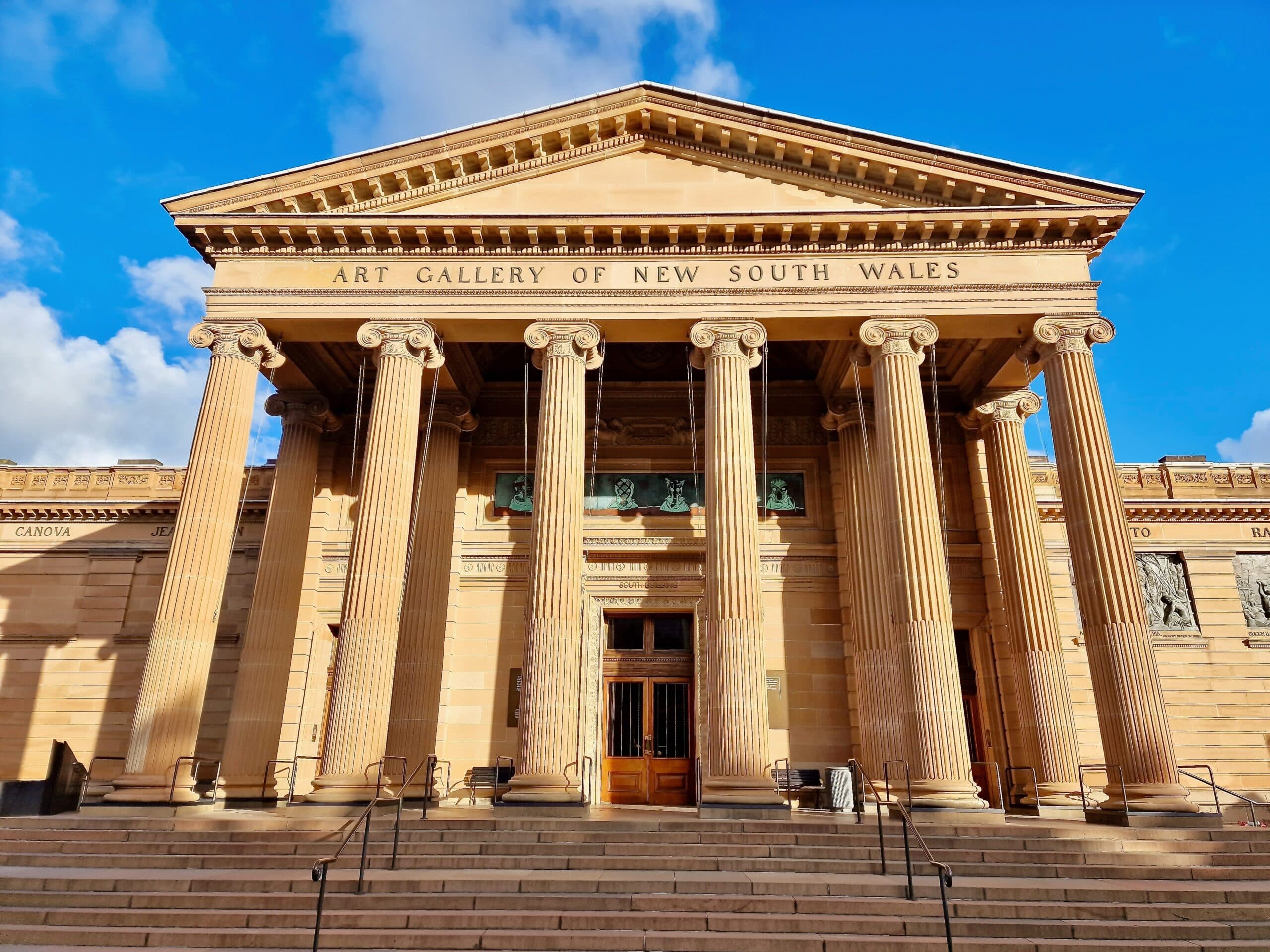 Lette Loose – Feminism and Portraiture in a Modern World