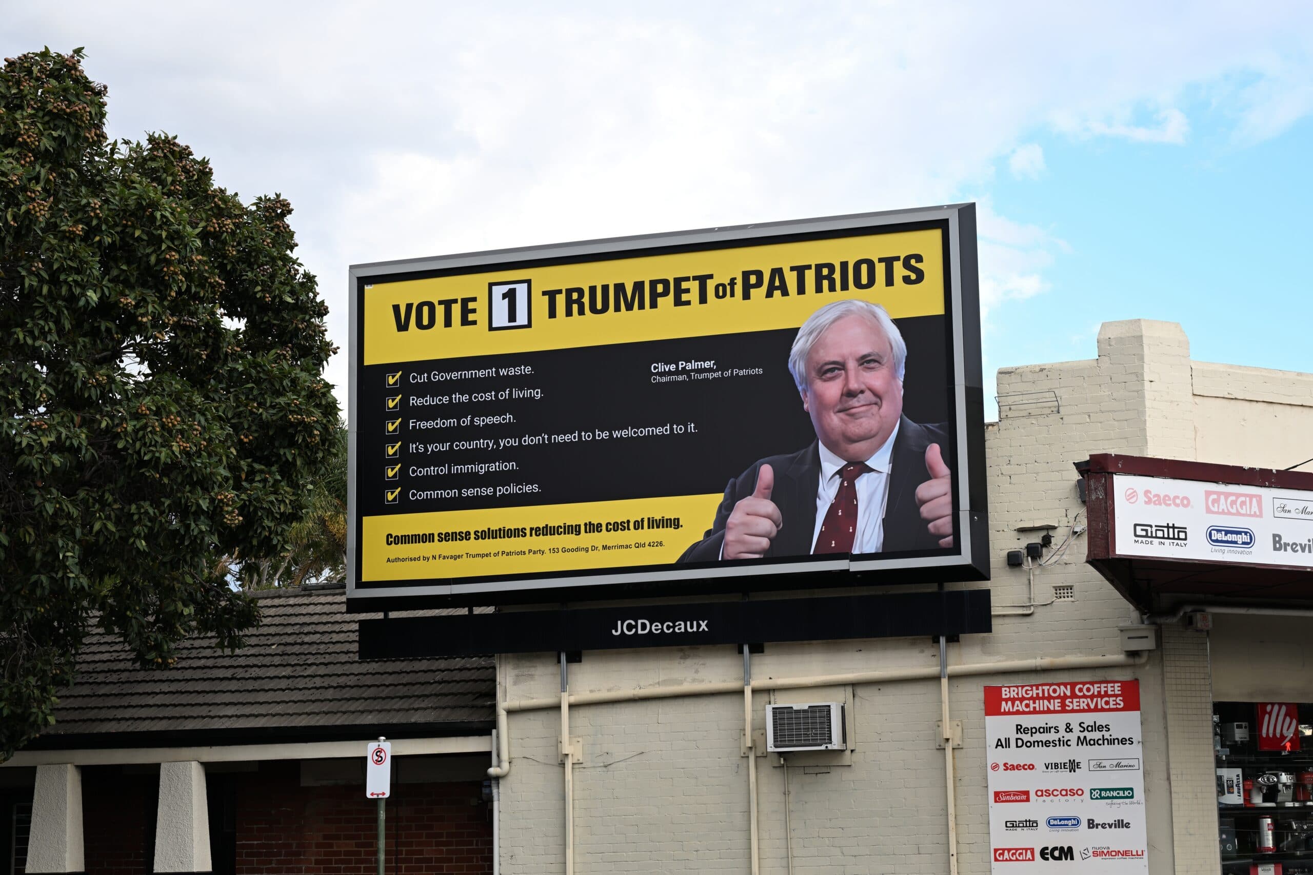 Donation laws set to limit Clive Palmer-size funding