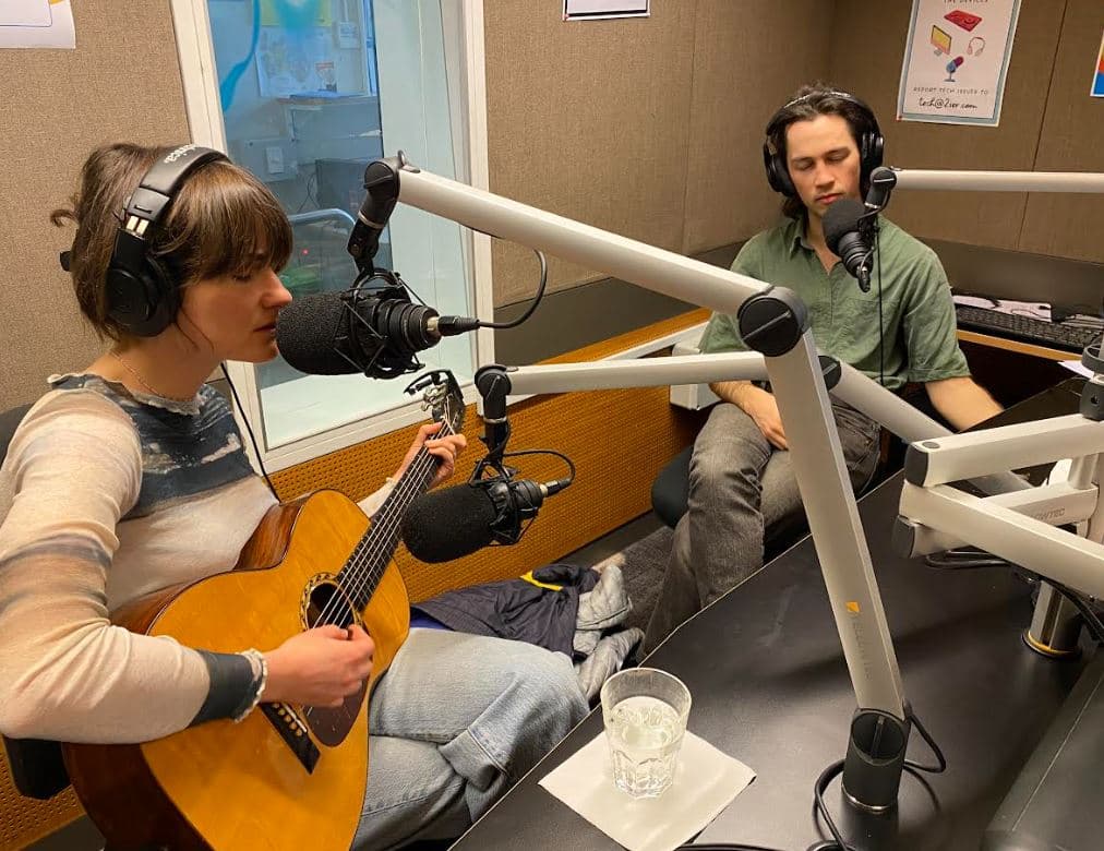 Rowena Wise and Didirri Live on 2SER